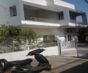 6 bhk Bungalow for sale in Bhavnagar