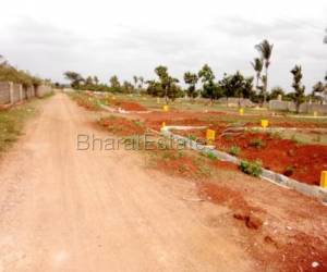 PLOTS IN CHIKBALLAPURA @RS.555/SFT, DTCP  APPRVD AND GATED