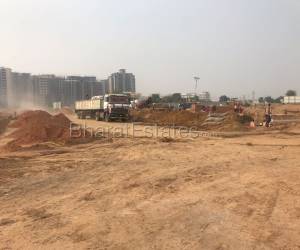 Puri Amanvilas - Independent Floors on 260 SYD Plot