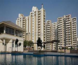 Sare Home Crecent ParC 4 BHK Flat 1712 Sq.Ft Resale Sector 92 Gurgaon Call @ 9582555226