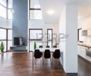 4 bhk Apartment/Flat for sale in Sector 100 Noida