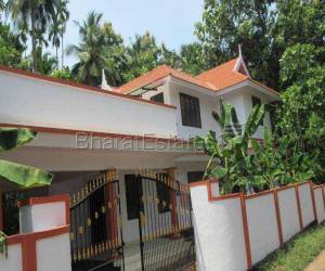 Immediate sale nice and excellent individual house is for sale 1850 sqft 3BHK home semi furnished at thrissur 