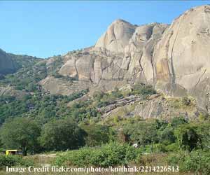 savandurga-hills-near-bangaluru